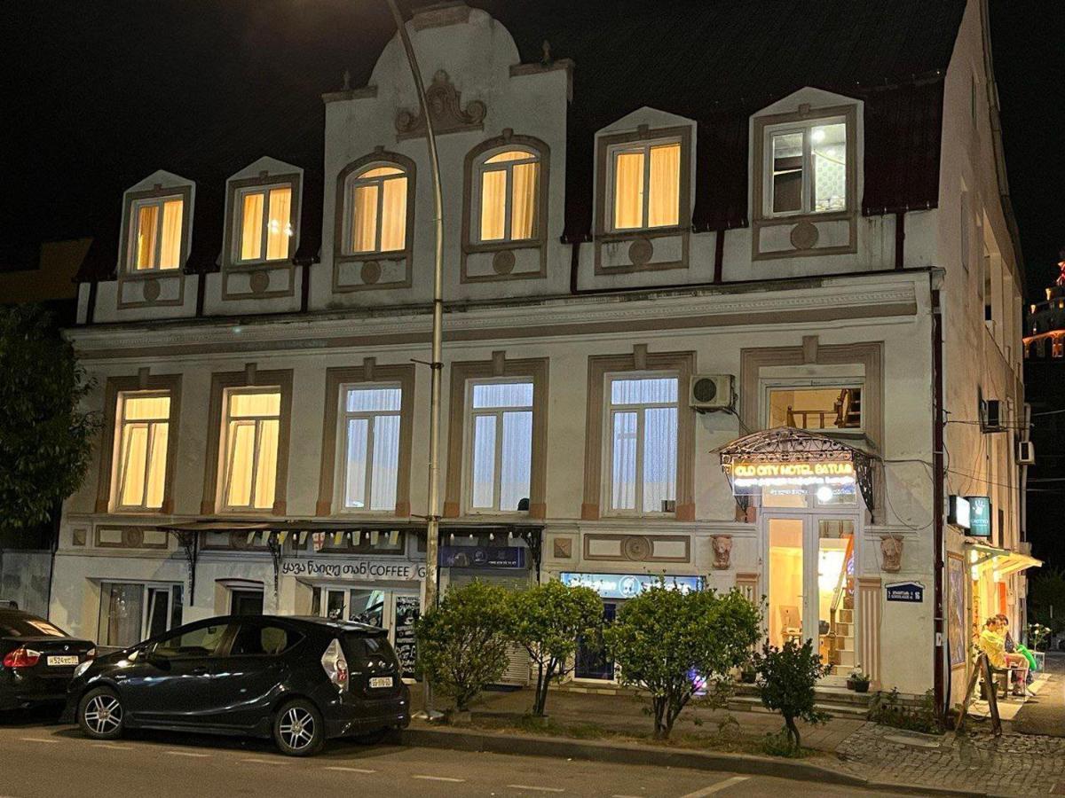 Old Clty Hotel 巴统 外观 照片